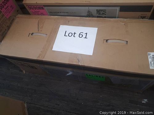 Lot #0061 (1 of 7)