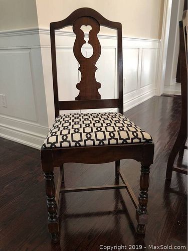 Lot #0821 (1 of 8)