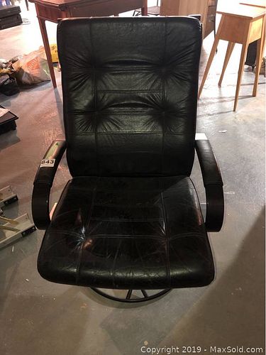 Lot #0843 (1 of 5)