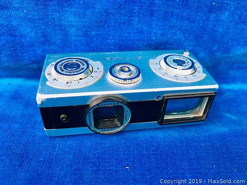 Lot #0219 (1 of 8)