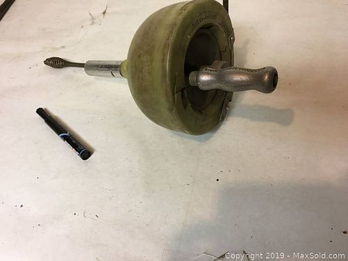Lot #0022 (1 of 3)