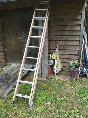 Lot #0064 (1 of 2)