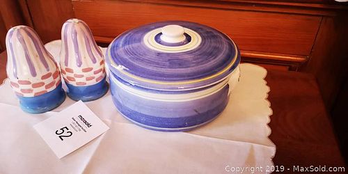 Lot #0052 (1 of 5)