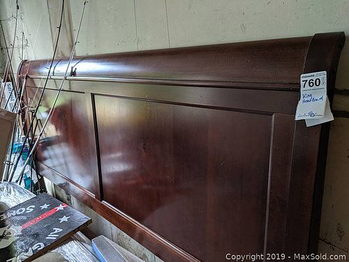 Lot #0760 (1 of 4)