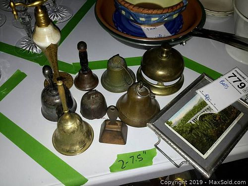 Lot #0779 (1 of 8)