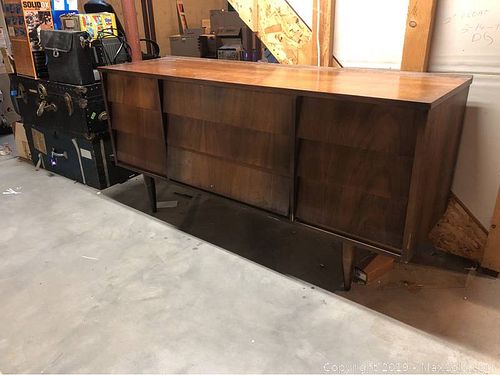 Lot #0180 (1 of 14)
