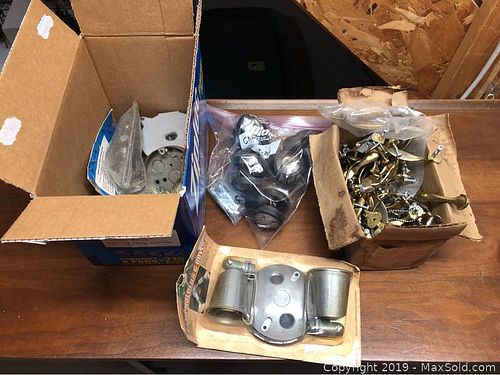 Lot #0184 (1 of 11)