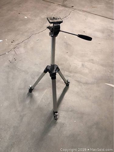 Lot #0192 (1 of 2)