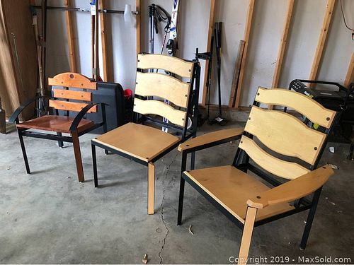 Lot #0219 (1 of 11)