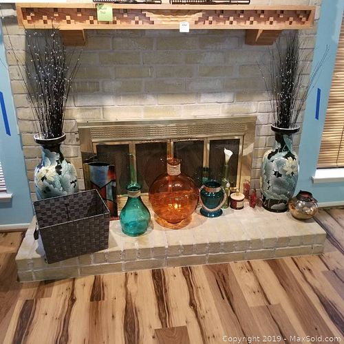 Lot #0654 (1 of 10)