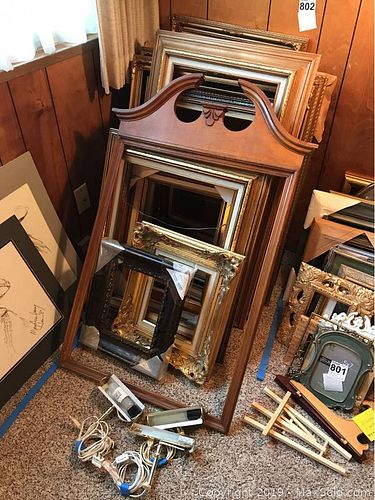 Lot #0802 (1 of 9)