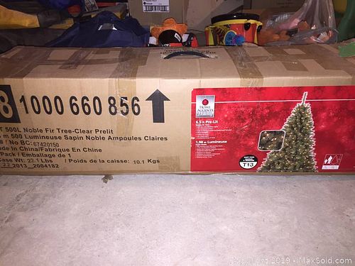Lot #0212 (1 of 8)