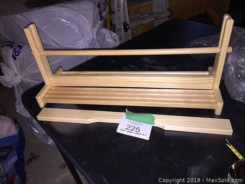 Lot #0225 (1 of 6)