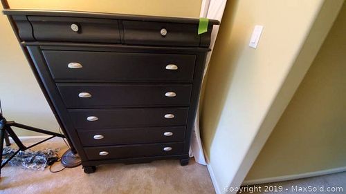 Lot #0688 (1 of 1)