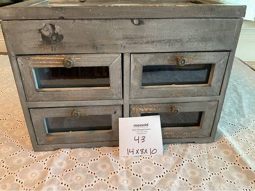 Lot #0043 (1 of 9)