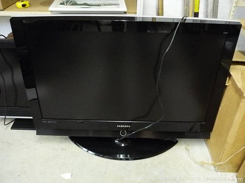 Lot #0045 (1 of 4)