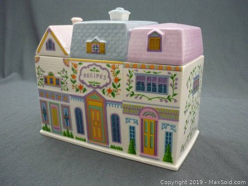 Lot #0044 (1 of 4)