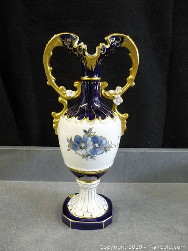 Lot #0061 (1 of 5)