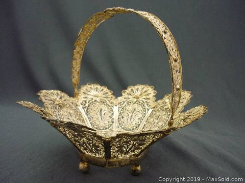 Lot #0106 (1 of 6)