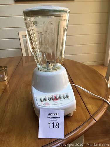 Lot #0118 (1 of 4)