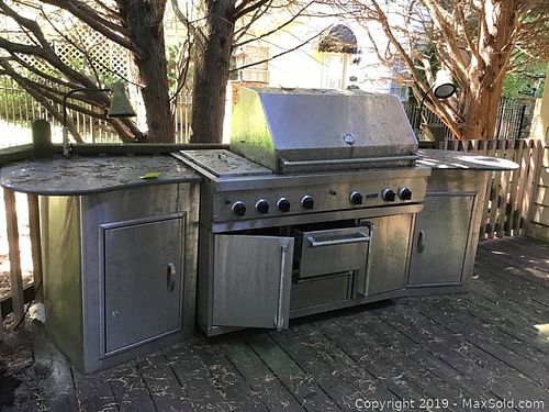 Lot #0068 (1 of 17)