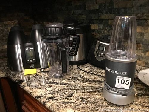 Lot #0105 (1 of 11)