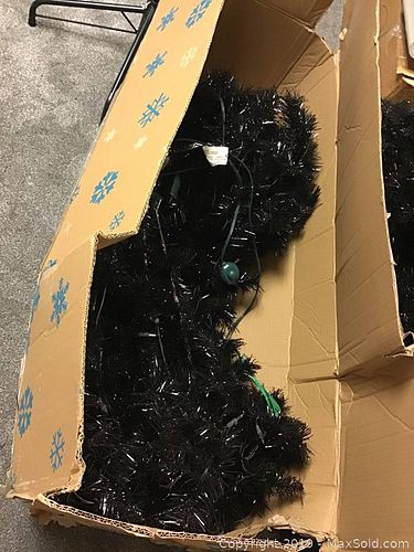 Lot #0173 (1 of 8)