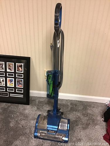 Lot #0174 (1 of 8)