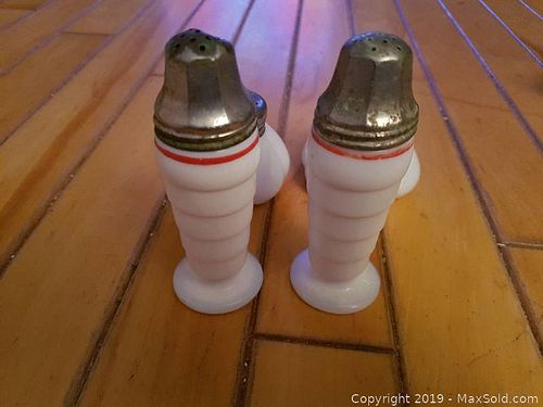 Lot #0121 (1 of 5)