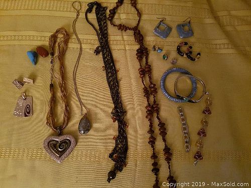 Lot #0202 (1 of 6)