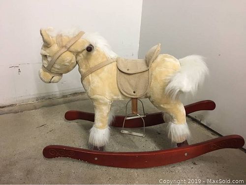 Lot #0037 (1 of 3)
