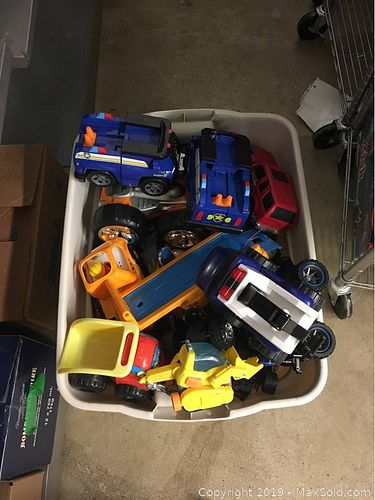 Lot #0099 (1 of 2)