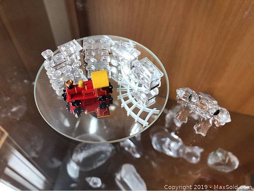 Lot #0003 (1 of 4)