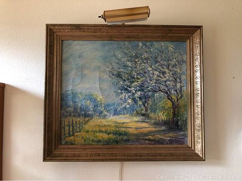Lot #0196 (1 of 8)