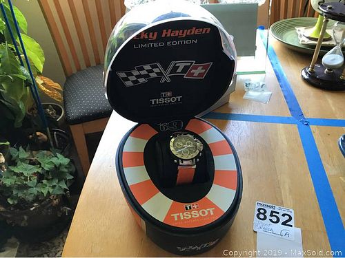 Lot #0852 (1 of 6)