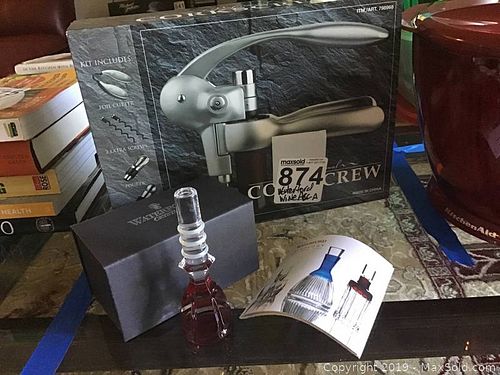 Lot #0874 (1 of 8)