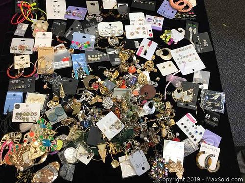 Lot #0115 (1 of 5)