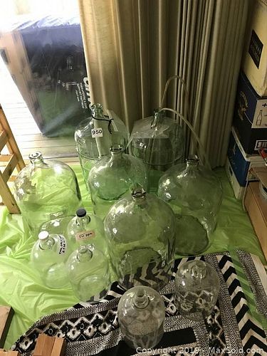 Lot #0950 (1 of 8)