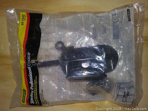 Lot #0025 (1 of 1)