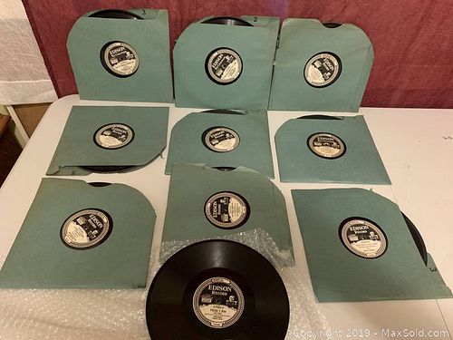 Lot #0114 (1 of 8)