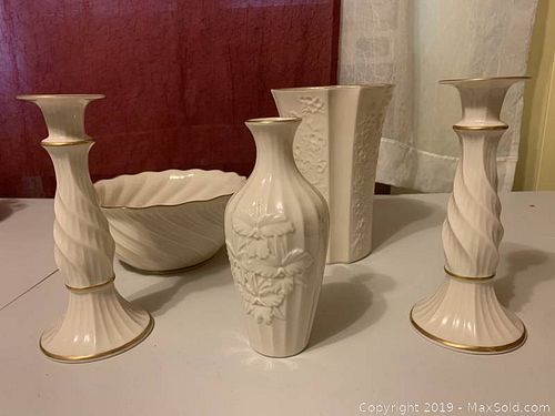 Lot #0051 (1 of 10)