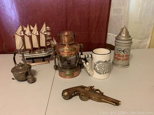 Lot #0054 (1 of 26)
