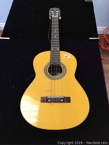 Lot #0061 (1 of 3)