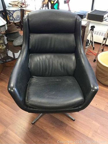 Lot #0091 (1 of 4)
