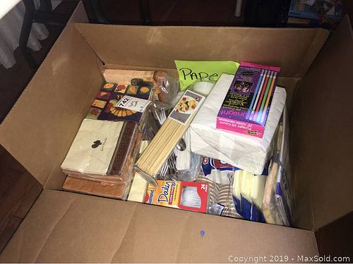 Lot #0742 (1 of 9)