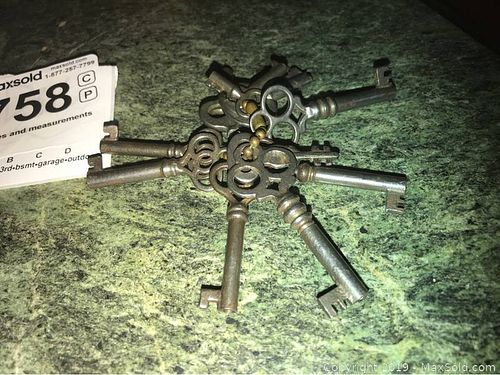 Lot #0758 (1 of 2)