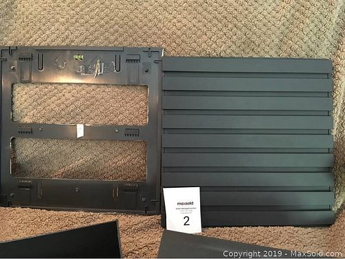 Lot #0002 (1 of 7)