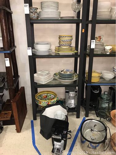 Lot #0697 (1 of 46)