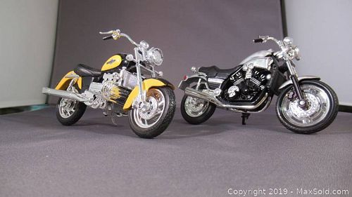 Lot #0017 (1 of 3)