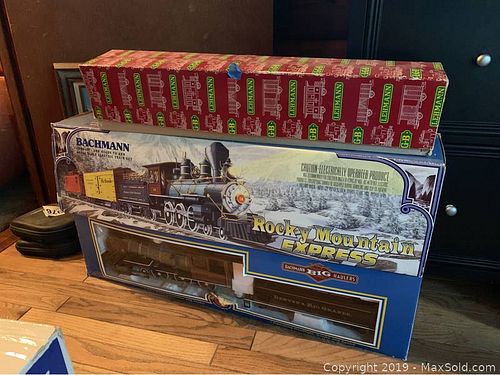 Lot #0973 (1 of 7)